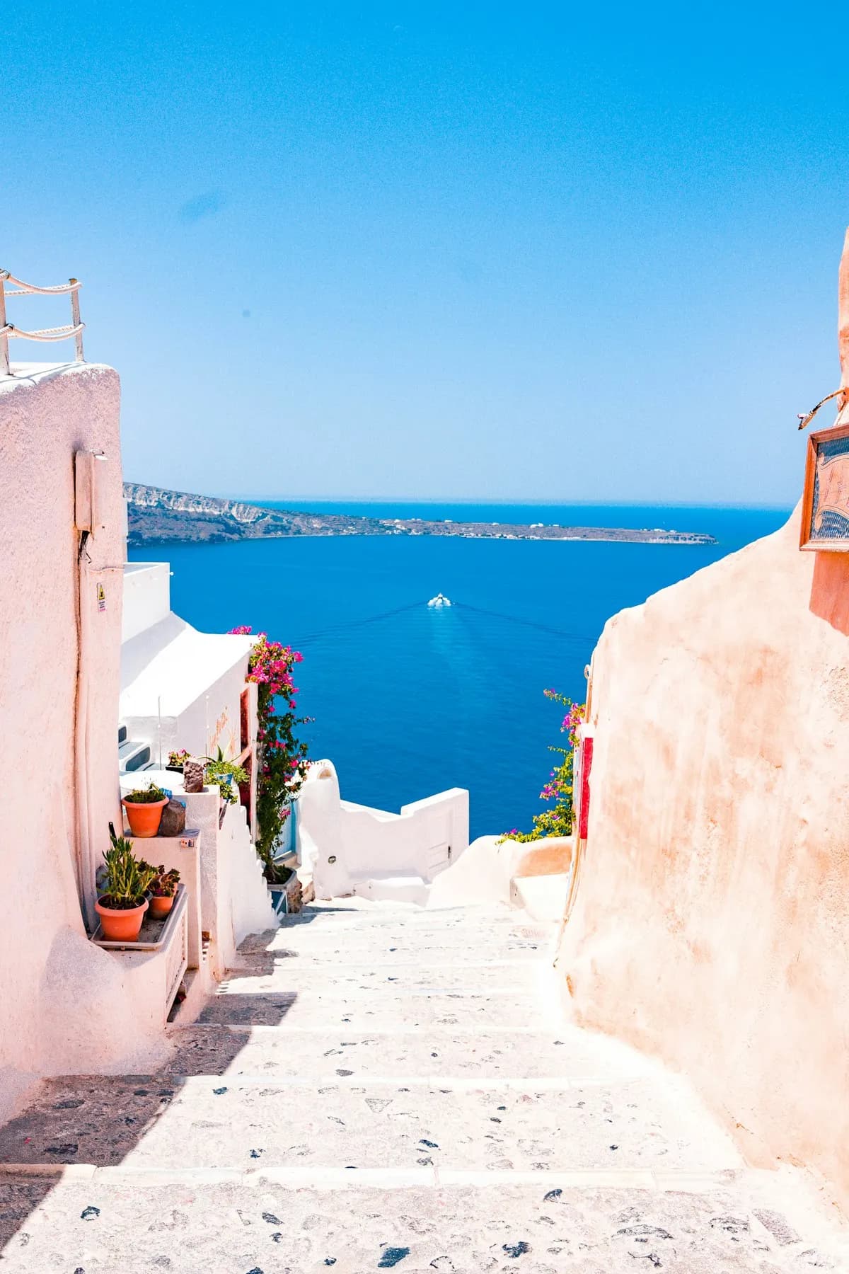 Greek Island Hopping: How to Plan Your Mediterranean Dream